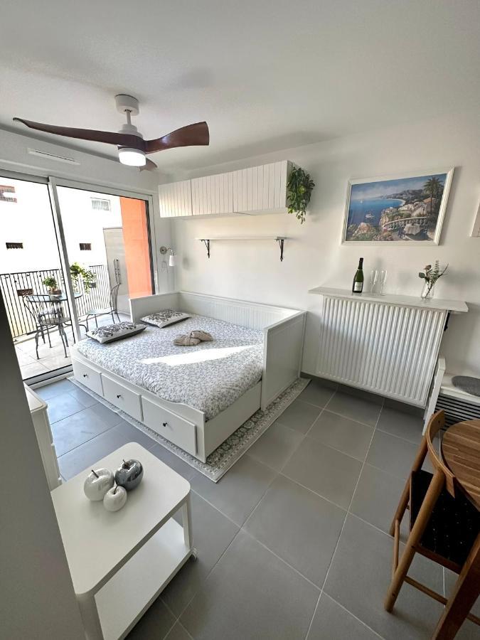 Charmant Studio A Proximite Du Port De Nizza Exterior foto